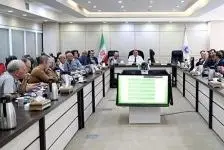 اقتصاد ایران بدون درک تحولات جهانی به انزوا می‌رود